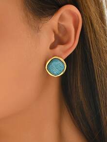 1 Pair Cracked Texture Geometric Square Stud Earrings, Minimalist Chic Earrings, Versatile Elegant Earrings Suitable For Women, Party, Daily Wear, Holiday Gift - Golden Yellow Earrings - View 2