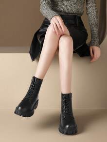 Women Ankle Boots & Booties - 黑色 - 查看 2