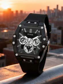 Guess 男士奢华绿色表盘腕表 - 大尺寸清晰表盘，不锈钢双色表壳，多功能男士腕表 - 黑色 - 查看 1