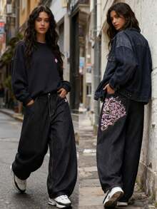 Women Y2K 90S Hip Hop Baggy Jeans Cherry Blossom Embroidered Boyfriend Wide Leg Denim Pants Mid-Low Rise Loose Streetwear Outfits - 黑色 - 查看 4