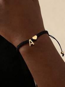 1条经典时尚简约心形26字母手工编织可调节男女通用手链，情人节礼物，送给男友的约会礼物 - 黑色 - 查看 1