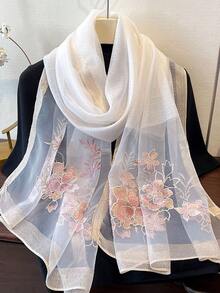 白色女士金色花卉刺绣披肩：透气防风设计，夏季防晒/春秋季保暖，可搭配旗袍、礼服和休闲装，是送给妈妈/闺蜜的优雅礼物。 - 白色 - 查看 5