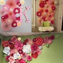 一套包含21个粉色系列折纸花球，花扇装饰套装，可用于房间装饰、悬挂式绒球、天花板装饰、婴儿派对、生日派对、卧室、花园装饰，风格可爱。 - 彩色 - 查看 7