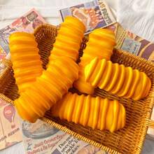 逼真面包慢回弹玩具，柔软可捏的食物减压玩具，缓解手指压力，舒缓情绪，生日、节日礼物，完美礼物 - 彩色 - 查看 3