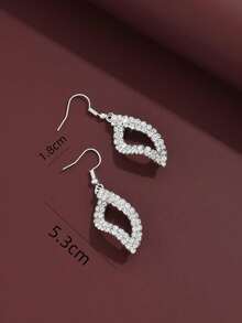 1 Paar modische neue minimalistische funkelnde Kristall-Ohrringe, geeignet für den täglichen Lässig-Stil von Frauen, Geburtstag, Party, Laufsteg - Silber - Übersicht 4