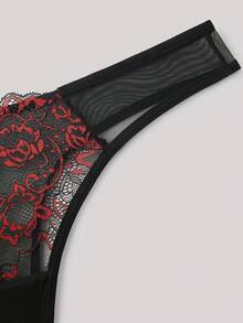 Hourtrue 2 件女士黑色和红色半透明镂空蕾丝花卉性感内衣套装，圣诞节和万圣节礼物，蕾丝下摆女士文胸和三角内衣，日常万圣节派对装 - 黑色 - 查看 6