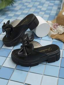 1 Pair Black Butterfly Decor PU Round Toe Slip-On Mules, Thick Platform Sole Design, Suitable For Girls Aged 6-15 For Casual, Walking, Beach, Daily Wear, 2026 Spring/Summer New - Black - View 4