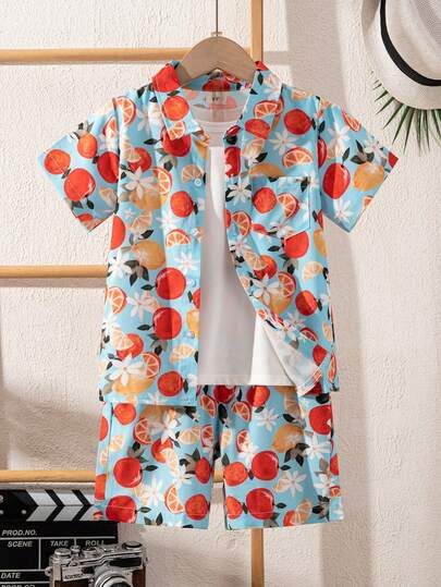 男童活力休闲阳光可爱水果图案短袖衬衫套装，适合春夏穿着，可用于度假、户外活动和日常休闲穿着。