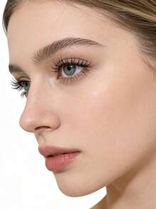 7对假睫毛，采用柔软的仿貂毛制成。它们适合作为日常妆容的自然美妆工具。 - 彩色 - 查看 4