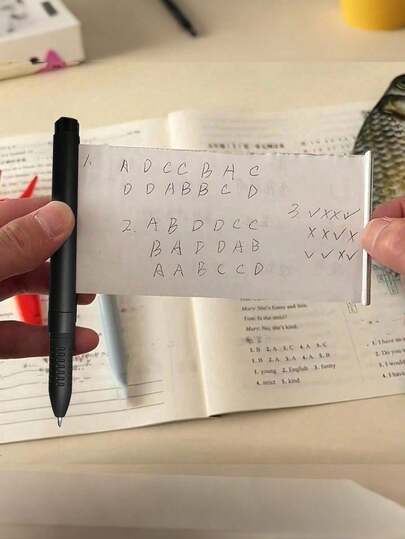 1pc Reusable Pen With Pull-Out Answer Sheet, Plastic Material, Multifunctional Writing Tool For Exams And Note-Taking, Suitable For Back To School