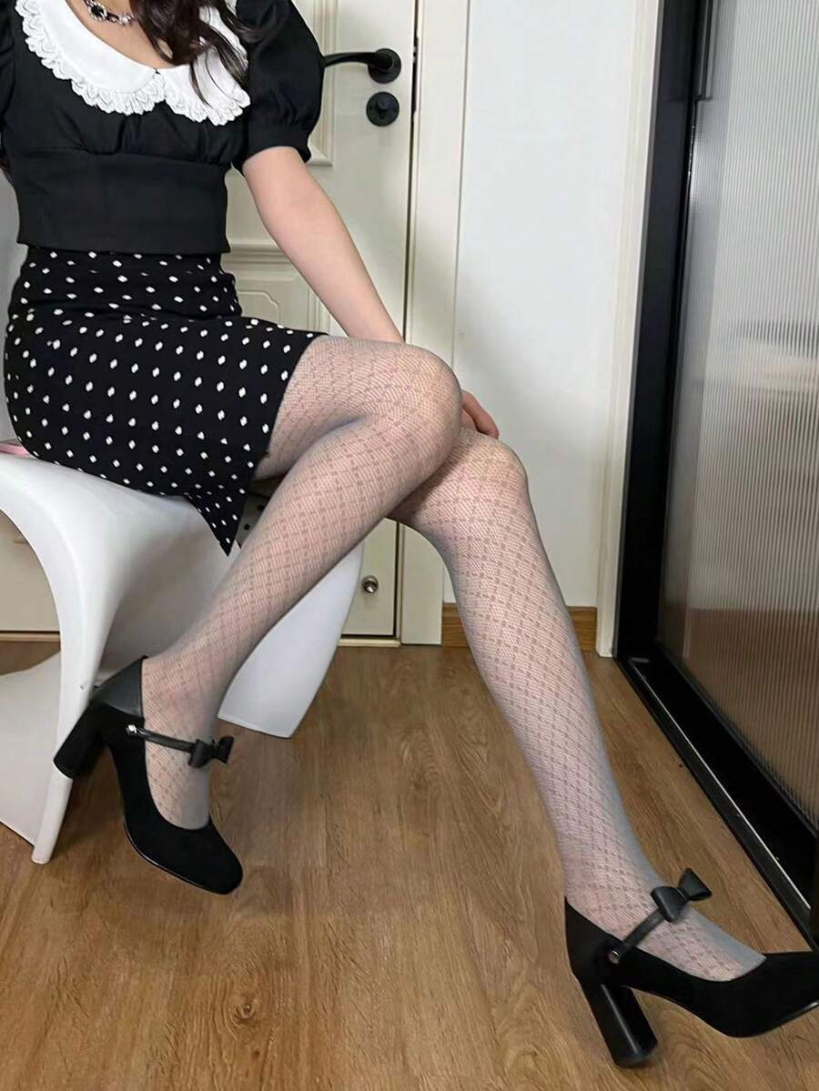 1双女士格子渔网袜，灰色和紫色，菱形网眼设计，显瘦塑形，百搭连裤袜，适合各种场合 - 灰色 - 查看 1