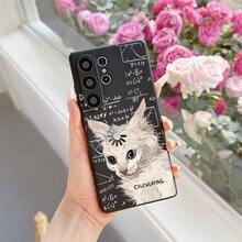 Phone Case: Cute Cat Calculating A Pair Of Phone Cases For Galaxy Models S25/S24/S23/S22/S21/S20/S10/S9/S8/NOTE10/NOTE20 Ultra, Plus, FE And A02/A03/A04/A05/A06/A10/A12/A13/A14/A15/A16/A20/A22/A23/A24/A25/A30/A33/A34/A35/A52/A53/A50/A54/A72/A73/M10S,Suitable For IPhone17 Air - màu đen - Xem 1