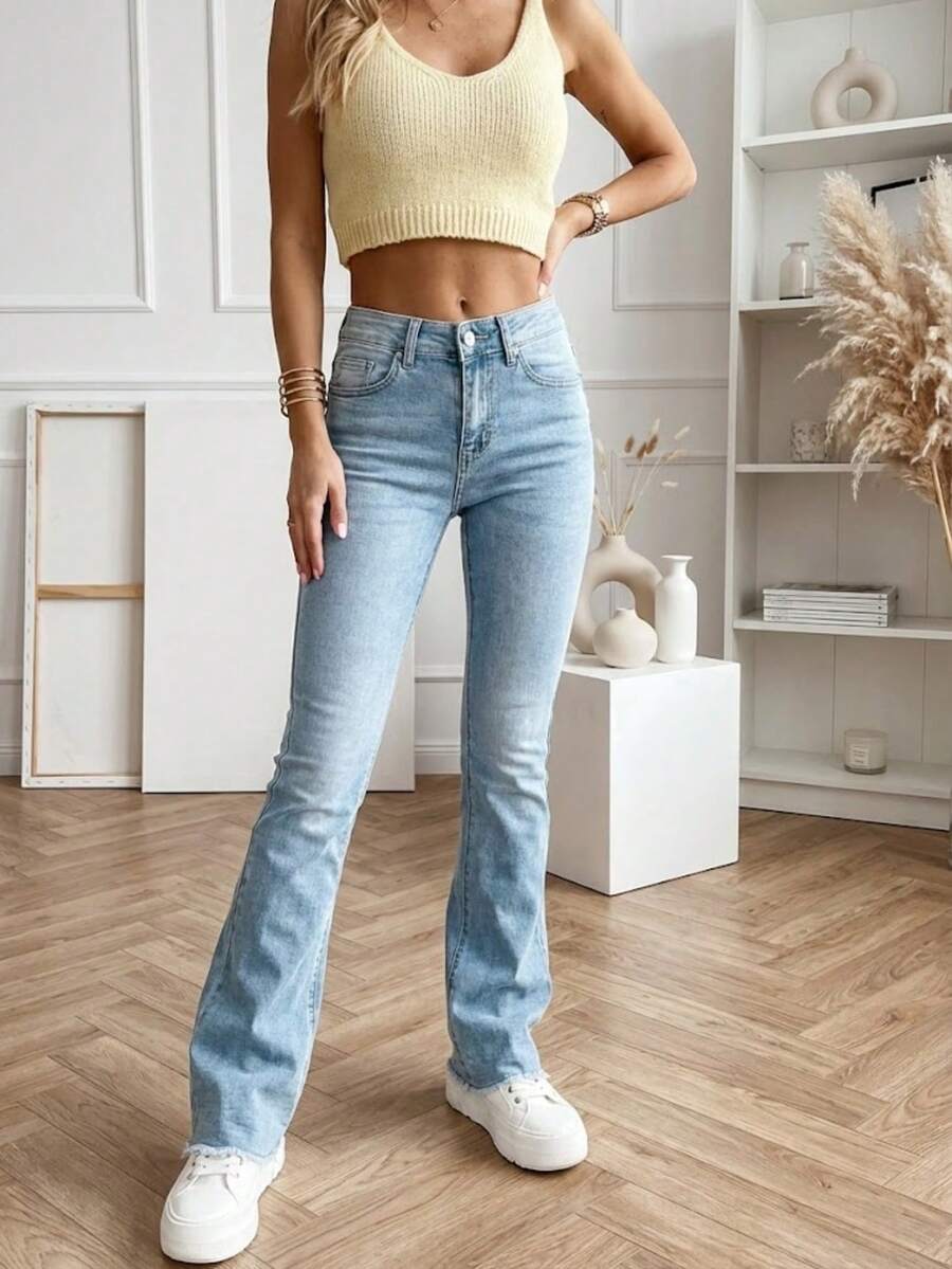 女式喇叭牛仔裤，休闲喇叭裤，喇叭裤，简约时尚纯色，带口袋和拉链开合，适合冬季、秋季、夏季 - 淺色水洗藍 - 查看 1