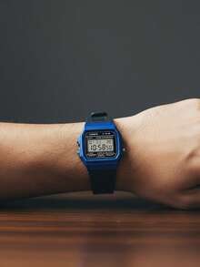 Casio Unisex Retro Mini Digital Watch - Rubber Strap, With Alarm, Stopwatch, Calendar Functions, Waterproof, Vintage Sports Student Daily Wear Wristwatch