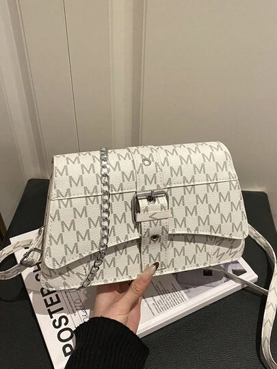 批发复古女式手提包 2026新款链条字母小方包 女士斜挎包 单肩包