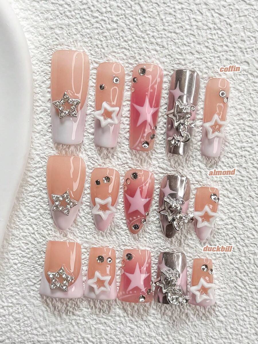 Bộ 10 món trang trí móng tay acrylic phong cách Sweet & Cool Girl, bao gồm hình ngôi sao năm cánh rỗng màu bạc, ngôi sao lấp lánh đính kim cương, hình ngôi sao năm cánh màu hồng vẽ tay, sơn móng tay màu bạc, dụng cụ làm móng (1 miếng dán gel + 1 dũa móng), 3 kích cỡ móng khác nhau. - Nhiều màu - Xem 1