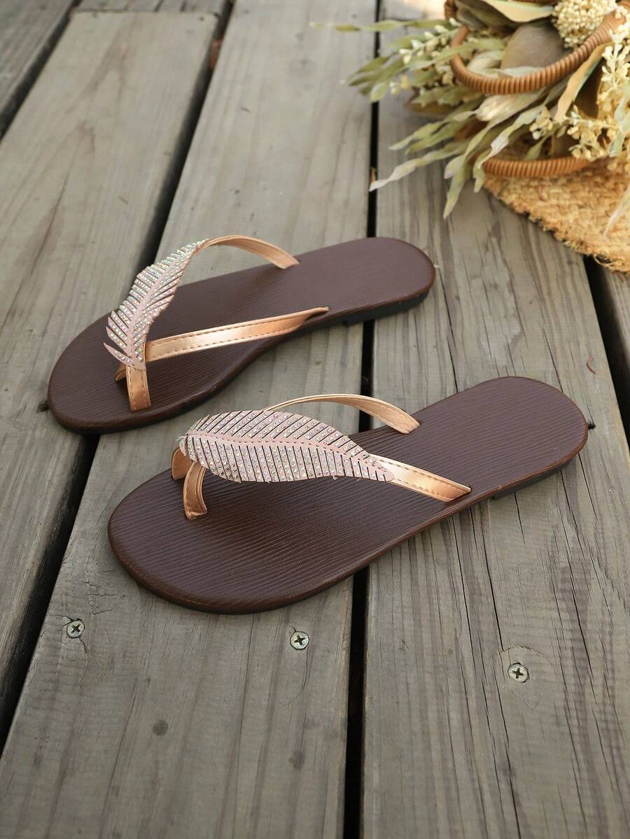 Sandal đế bằng kiểu Bohemian mới dành cho nữ mùa hè, thoải mái, thanh lịch, thời trang, giản dị và đa năng.