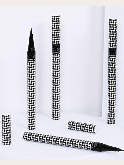 1支易上色超细眼线笔