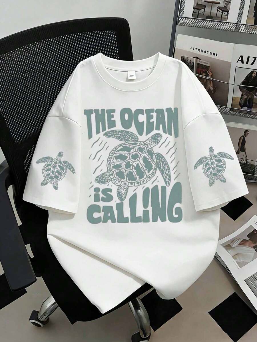 Áo thun trắng cổ tròn in hình sinh vật biển và chữ cái, thích hợp cho kỳ nghỉ hè thư giãn của nữ, mang đến trải nghiệm biển cả tuyệt vời! Sản phẩm lý tưởng cho kỳ nghỉ xuân hè của nữ, phù hợp với phong cách thường ngày năng động, đi biển. - trắng - Xem 1