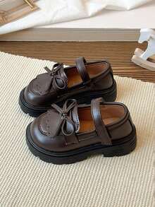 1 Par de Sapatos Infantis de Couro com Decote Baixo, Estilo Princesa, Mocassins com Laço, Sapatos Antiderrapantes para Crianças, Sapatos Vintage Mary Jane com Sola Macia, Sapatos Casuais Respiráveis, Versáteis para Primavera, Verão e Outono - Castanho - Ver 5