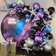 116件星空主題氣球拱門套裝，包含爆炸星形鋁箔氣球以及金屬紫色、銀色、藍色和黑色乳膠氣球。非常適合生日派對、嬰兒洗禮、遊戲裝飾以及銀河/太空主題派對裝飾。 - 彩色 - 查看 7