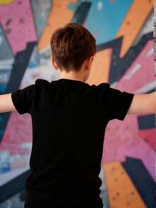 Disney Playful Mickey Mouse Soccer Print T-Shirt, Boys' Colorful Letter Loose Casual Cotton Short Sleeve Top - màu đen - Xem 2