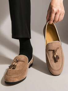 Salkin 复古设计师男士套脚乐福鞋，流苏绒面软皮鞋，绅士平价奢华之选，现代生活之选。简约商务正装鞋，男士日常办公派对婚礼鞋，情侣约会、浪漫晚餐、节日礼物、返校学生鞋，学院风，建议选择大一码。 - 米色 - 查看 5