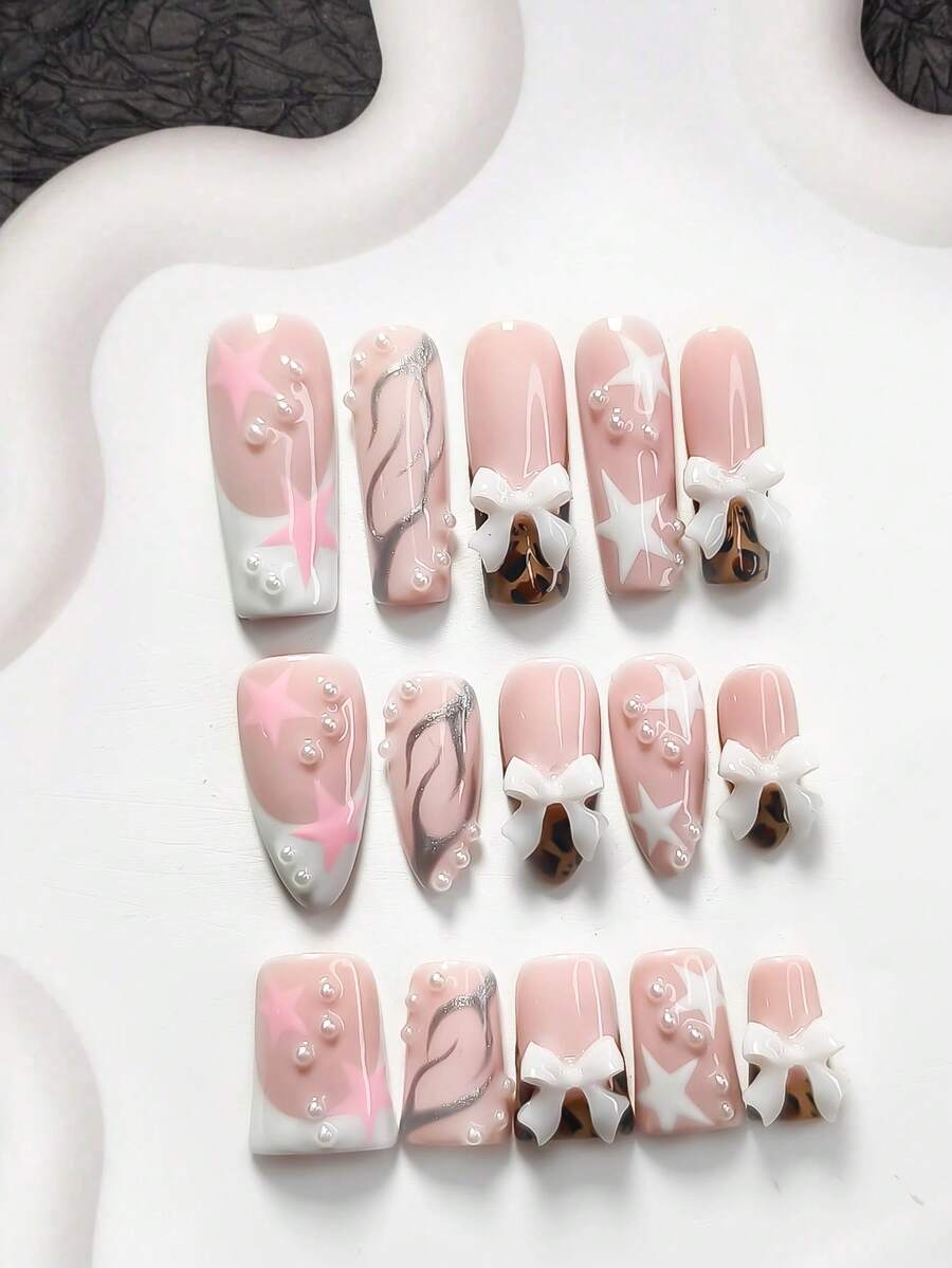 10pcs Desire Law Style Acrylic Nail Art Kit, Includes 3D Bow Decals, Hand-Painted Asymmetrical Pentagram, Pink Pentagram Nail Decorations, White Nail Polish, Nail Tools (1 Jelly Sticker + 1 Nail File), 3 Sizes Available: Almond, Duck Mouth, Coffin, Suitable For Daily, Party, Spring/Summer, Photography, Gaming, Office, Etc. Handmade Press On Nails - 彩色 - 查看 1