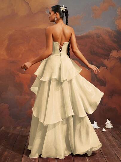 VIPGIRL Robe de soirée maxi élégante beige sans bretelles avec nœud et fente haute. Robe de soirée femme pour occasion formelle. Robe de cocktail . Robe de banquet charmante.