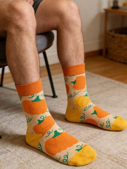 1双男女通用南瓜橙色卡通可爱装饰中筒袜，百搭日常穿着，四季皆宜
