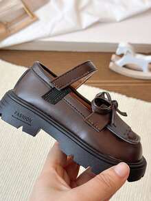 1 Par de Sapatos Infantis de Couro com Decote Baixo, Estilo Princesa, Mocassins com Laço, Sapatos Antiderrapantes para Crianças, Sapatos Vintage Mary Jane com Sola Macia, Sapatos Casuais Respiráveis, Versáteis para Primavera, Verão e Outono - Castanho - Ver 11