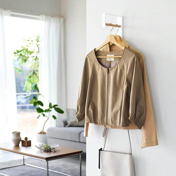 خطاف ملابس مخفي مثبت على الباب لتعليق الملابس، حل تخزين مخفي فائق النحافة للمداخل الضيقة والغرف الصغيرة، مثالي للمنازل المؤجرة ومشاريع التجديد، منظم موفر للمساحة مصمم للحفاظ على نظافة الملابس خلف باب نحيف، نقطة تعليق سريعة الوصول تدعم احتياجات خزانة الملابس اليومية وتحافظ على هدوء وتنظيم الداخل