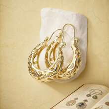 1 Pair Handcrafted Elegant Round Earrings, Suitable For Daily And Vacation Jewelry Accessories, Perfect Holiday Gift For Loved Ones - Gold - View 1