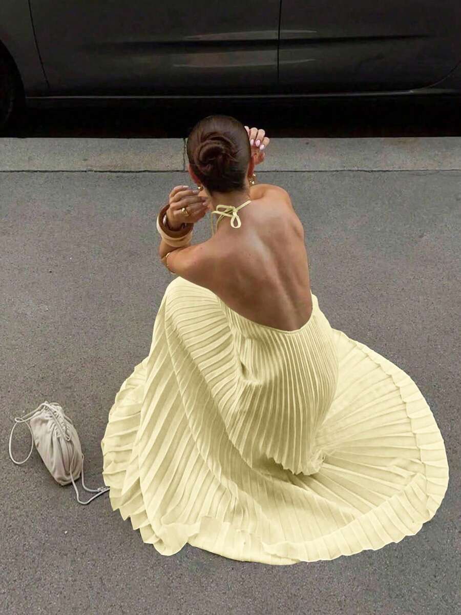 2026 Spring/Summer New Fashionable Elegant Casual Commute Daily Date Holiday Travel Tea Party Beach Backless Pleated Dress, Suitable For Valentine's Day, Party