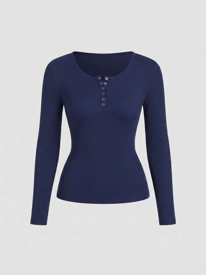 女士加大码纯色针织长袖上衣，圆领，前襟纽扣装饰，穿着舒适