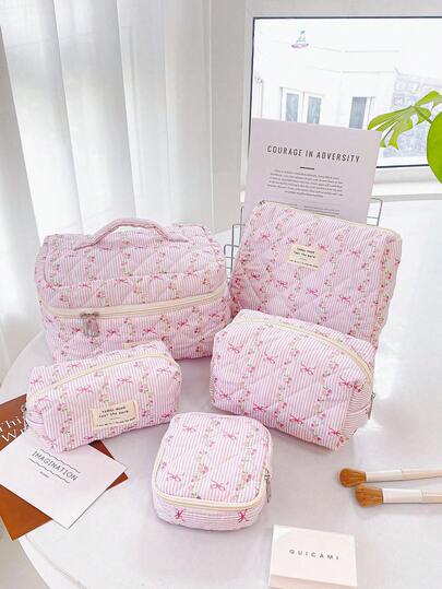 1 Túi đựng đồ du lịch họa tiết hoa sọc hồng, túi trang điểm chần bông thời trang, túi đựng mỹ phẩm nơ xách tay, túi trang điểm du lịch dung tích lớn cho bé gái, túi đựng đồ vệ sinh cá nhân dung tích lớn, túi đựng băng vệ sinh, túi đựng đồ bề mặt vải mềm, túi đựng bút mini, ví điện tử, ví đựng cọ trang điểm, túi đựng son môi đa năng.