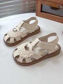 2026新款女童镂空雕花PU皮低帮休闲鞋，带魔术贴，平底，甜美风格，适合幼儿园日常穿着、家庭郊游、夏季社区散步 - 米色 - 查看 3