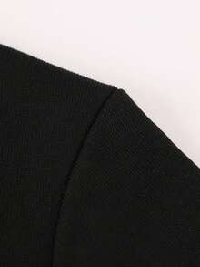 Disney Minnie Mouse Girls' Sweatshirt, Heart-Print Icon Design, Soft Warm Pullover For Kids Ages 2-14, Perfect For Fall & Winter, Express Delivery - màu đen - Xem 3