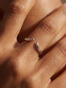 1 Stück eleganter V-förmiger funkelnder Zirkonia-Ring, 925er Sterling-Silber, Geschenk für modebewusste Frauen, geeignet für Bälle, Zusammenkünfte und Partys - Gebogener Öffnungsring - Übersicht 5