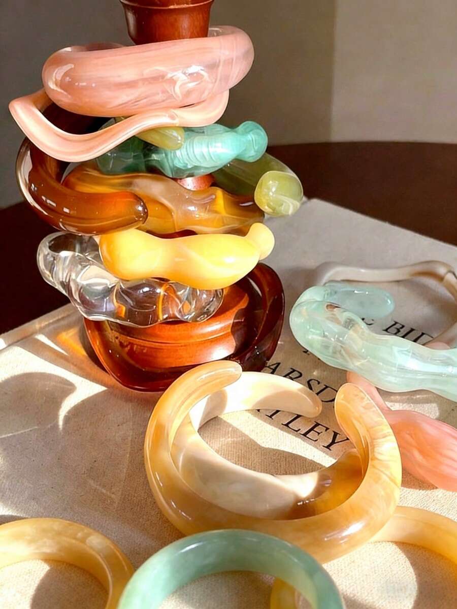 3 peças/2 peças/1 peça Conjunto de Pulseiras Abertas Gradiente Assimétrico de Onda Circular de Resina Acrílica Elegante Vintage, Conjunto de Pulseiras Largas Personalizadas Minimalistas de Alta Qualidade Tie Dye Dopamina Y2K, Adequado para Mulheres, Homens e Casais, Uso Versátil para Férias, Festa, Encontros e Uso Diário, Presente de Dia dos Namorados e Aniversário - Multicolorido - Visão 1