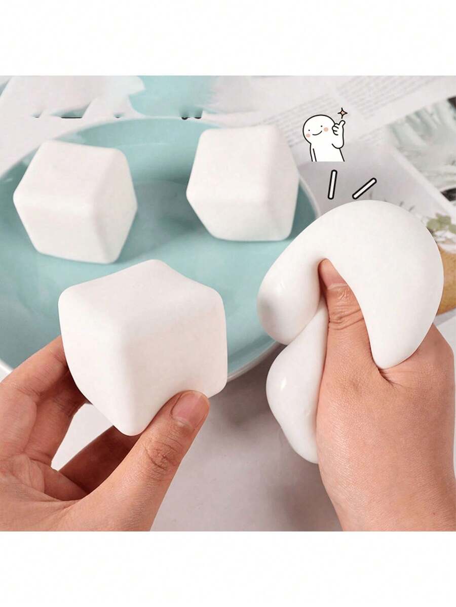 1个解压可捏豆腐玩具，慢回弹减压玩具，TPR材质，创意流体骰子造型捏捏乐，解压软萌仿真甜点减压玩具