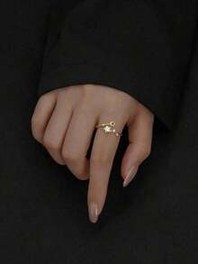 Rhinestone Star Decor Cuff Ring - Yellow Gold - View 4