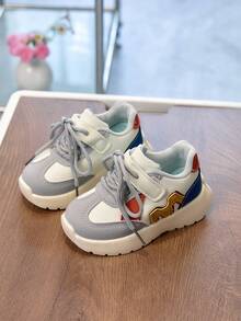 1 par de zapatos deportivos casuales para niños, adecuados para todas las estaciones, con cierre conveniente y suela blanda para caminar, zapatos casuales planos antideslizantes de color gris para niños para parque/otoño, zapatos casuales suaves, cómodos y ligeros de color blanco para niñas para vacaciones de verano, zapatos deportivos casuales de cuero rosa para niños y niñas en otoño/invierno, adecuados para la vida diaria y actividades al aire libre para niños de 2 a 8 años - Gris - Ver 4