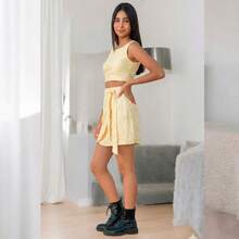 Girls' Junior Set: Cropped Top And Skirt Shorts With Floral Print – Summer Fashion, Lightweight, Modern And Comfortable - Giải phóng màu vàng - Xem 2