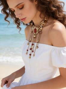 Collar declarativo con borlas y disco martillado a gran escala de estilo bohemio | Accesorio chic de primavera con acento de piedra natural en tono dorado/plateado - borlas - Ver 11