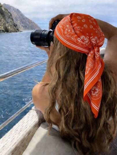 1条新款波西米亚风佩斯利印花头巾，女士时尚围巾/披肩，防晒百搭，适合日常佩戴和度假，春夏时尚发饰，女士发带，优雅头巾