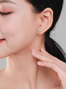 2pcs Elegant 925 Sterling Silver 0.4Carat X 2 Moissanite Stud Earrings, Suitable For Women's Daily Wear, Party, Holiday, Valentine's Day, Mother's Day, Birthday, Wedding Anniversary, Holiday Gift - EH0005M - View 3