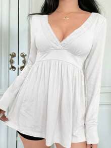 阳光少女风女士夏季Y2K街头风约会休闲家居服，白色深V领性感收腰修身针织长袖上衣 - 白色 - 查看 9