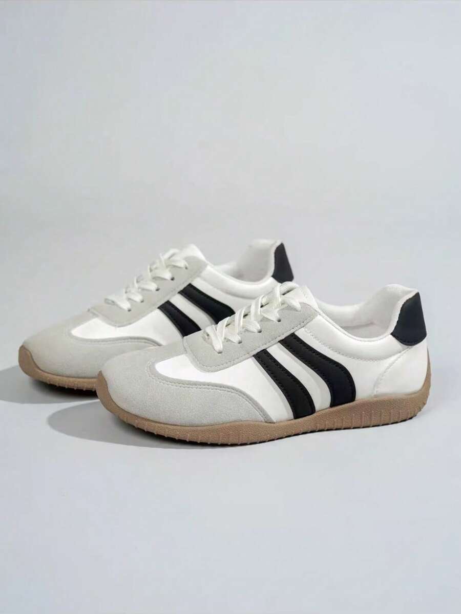 大码女式夏季休闲平底软底防滑拼接户外运动鞋，轻便春秋季学生运动鞋 - 白色 - 查看 1