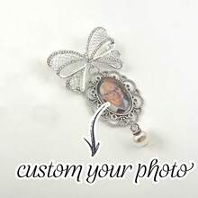 Photo Bouquet Memorial, Lace Charm & Pearl Accent Butterfly Brooch With Your Photo To Commemorate Loved Ones, Gift For Bride - Multicolor - View 15